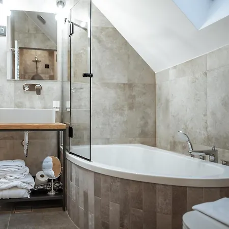 Angelina Apart&spa 4* Divčibare