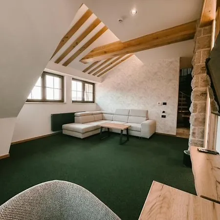 Angelina Apart&spa Hotel 4*