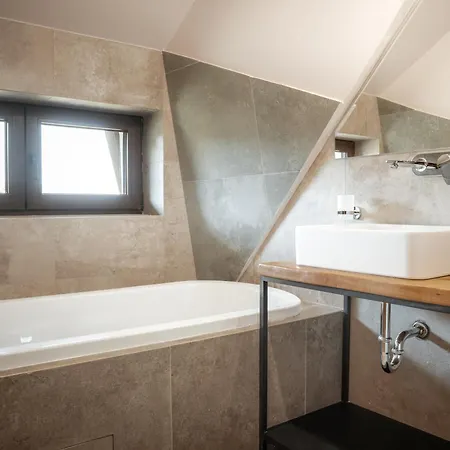 Angelina Apart&spa Hotel